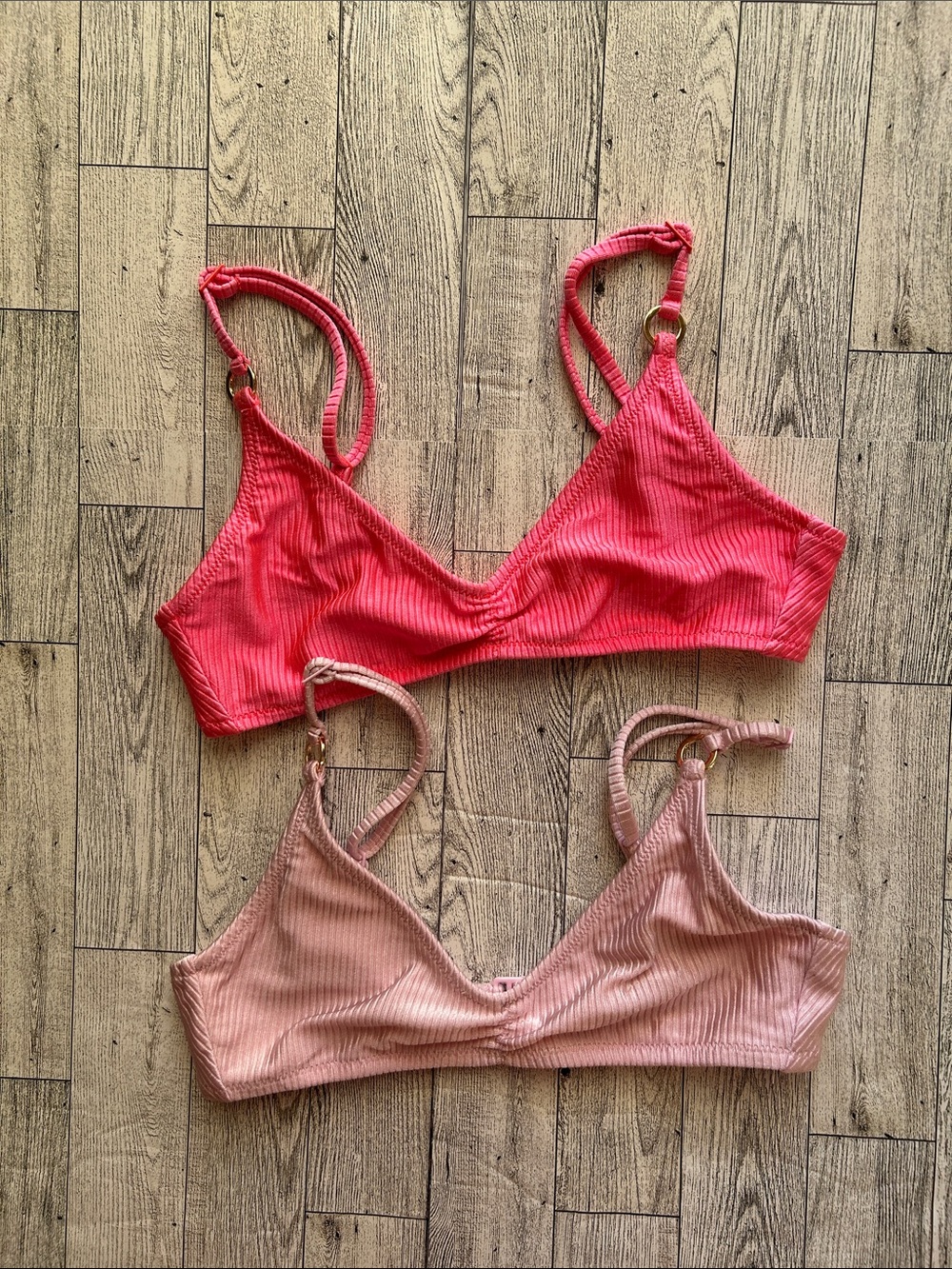 2 aerie scoop bikini top XS